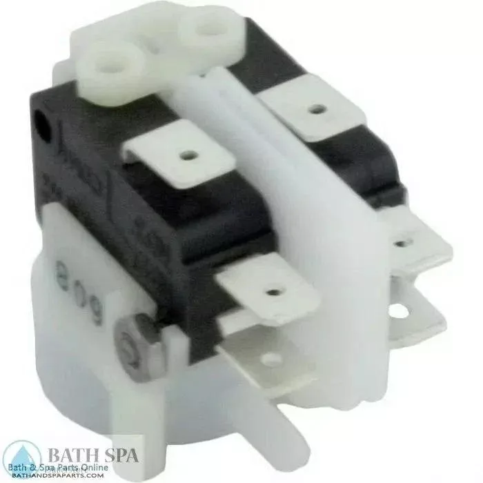 Pres:air:trol Tinytrol Momentary Air Switch [DPDT] [Side Spout] (TRM-211A)